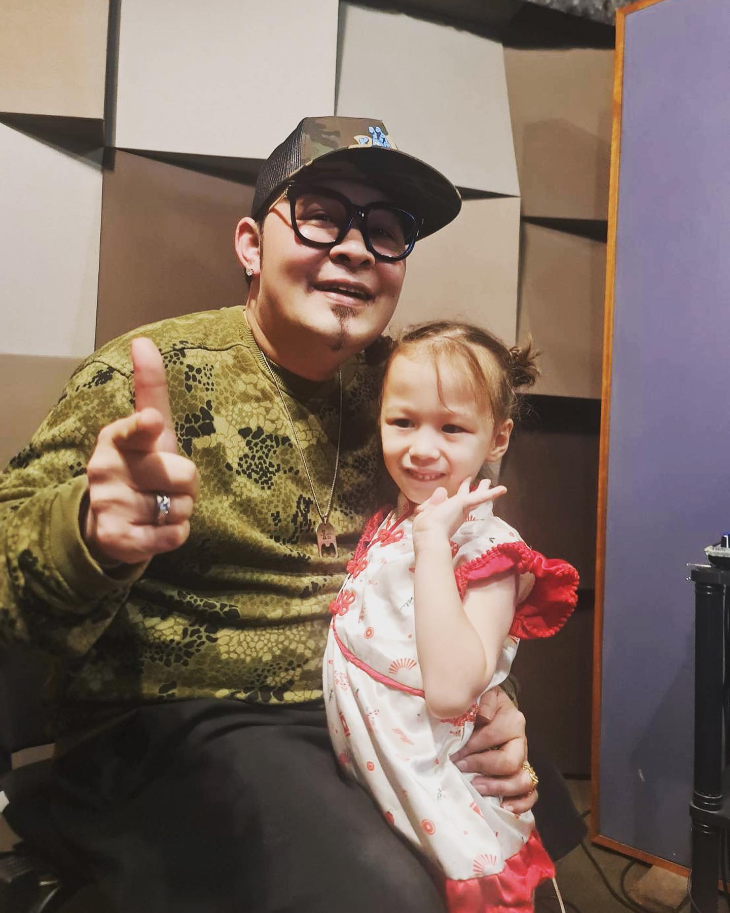 ดีเจเชาเชา