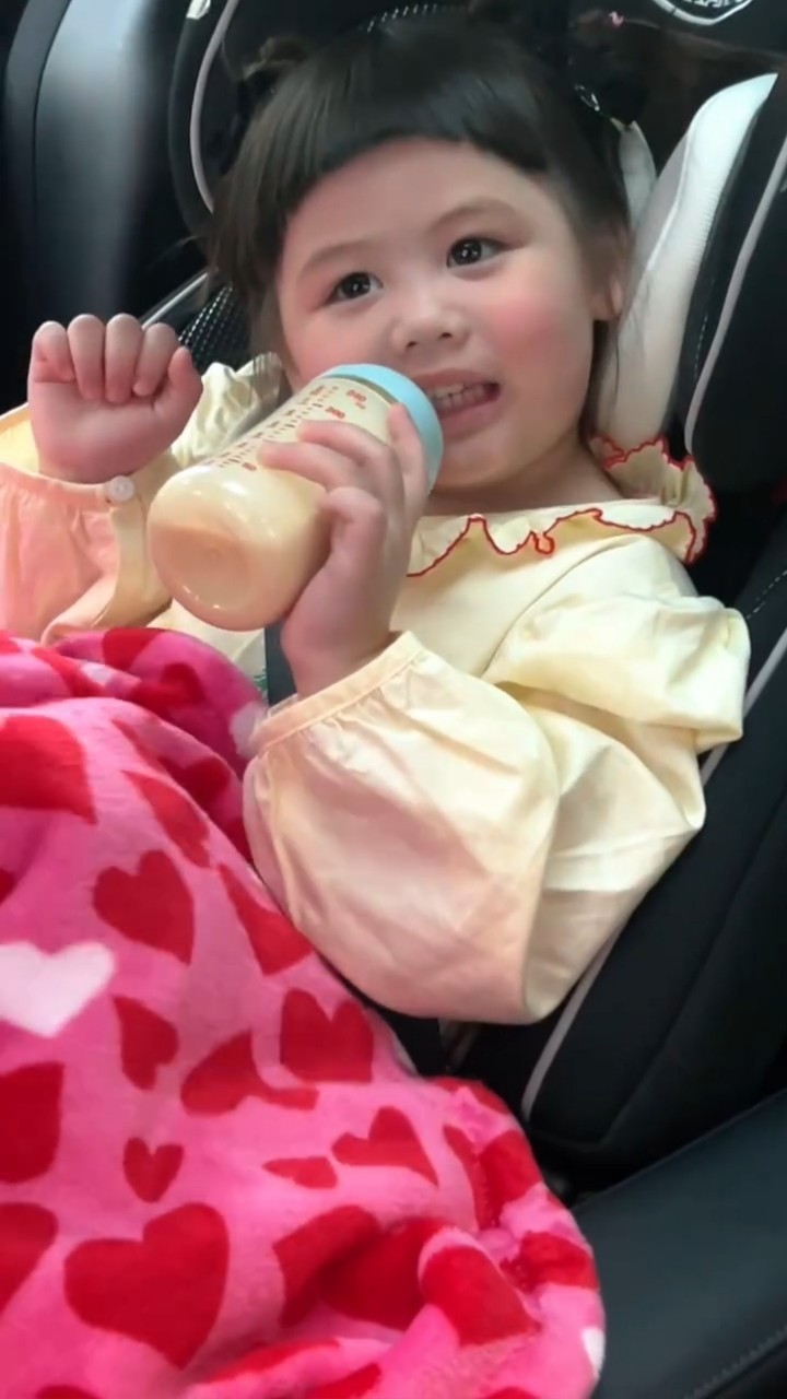 ชมพู่ น้องเกล