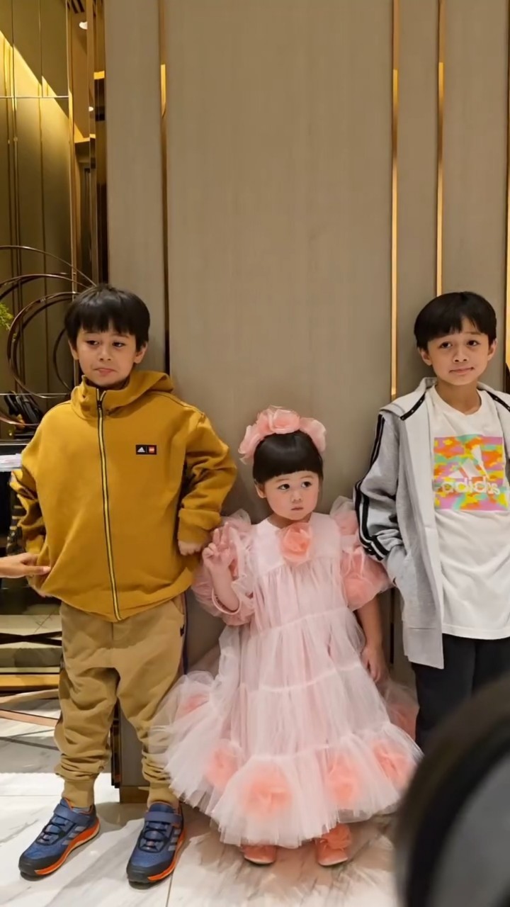 ชมพู่ น้องเกล