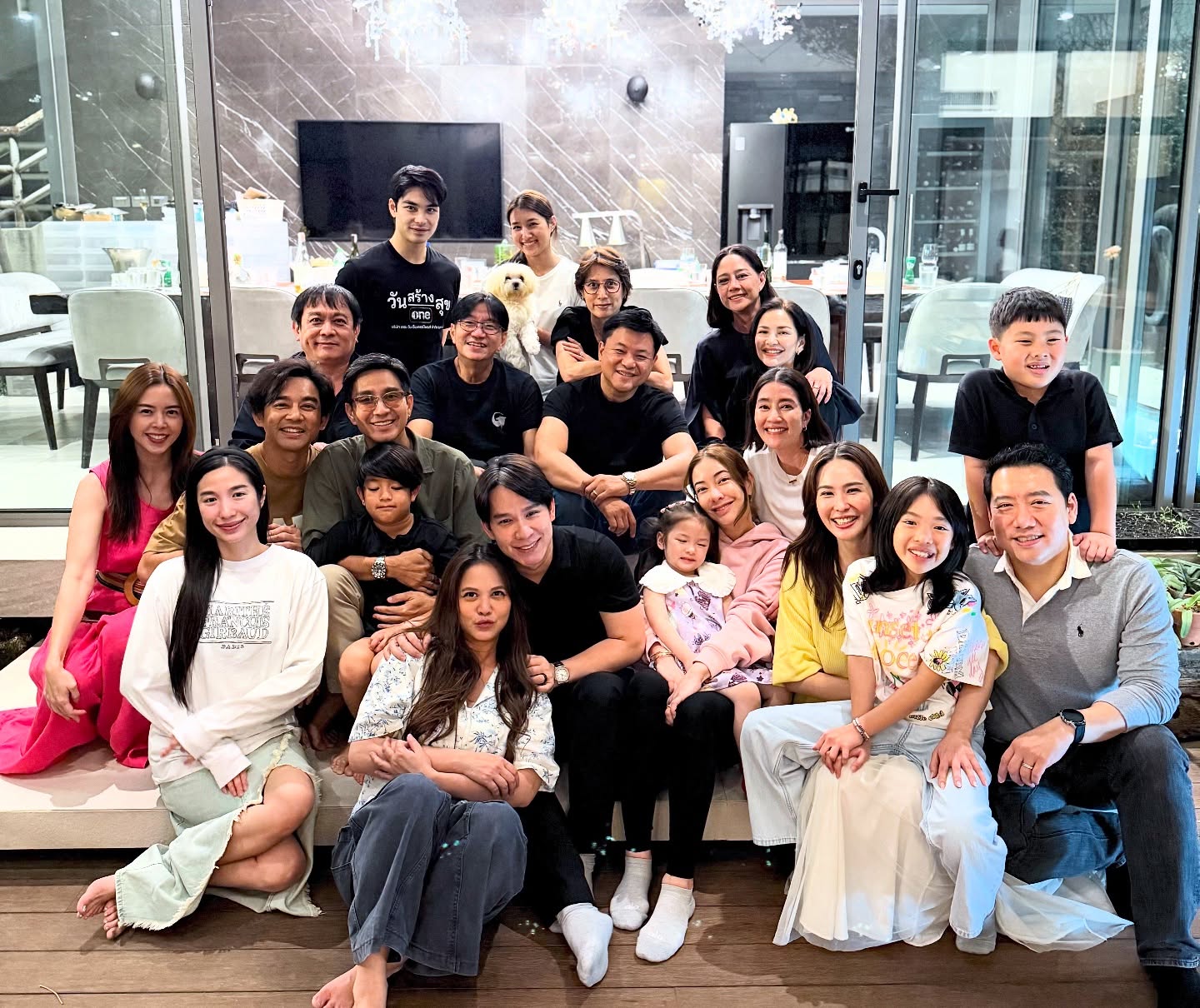 บอย ถกลเกียรติ