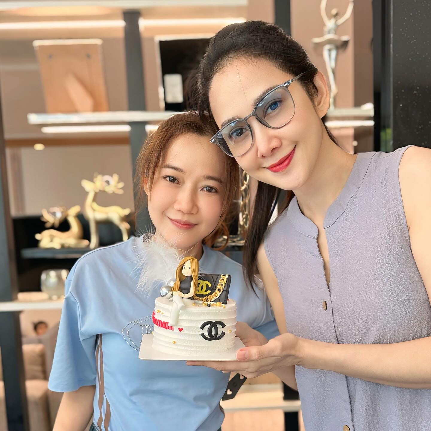 น้องพราวตะวัน