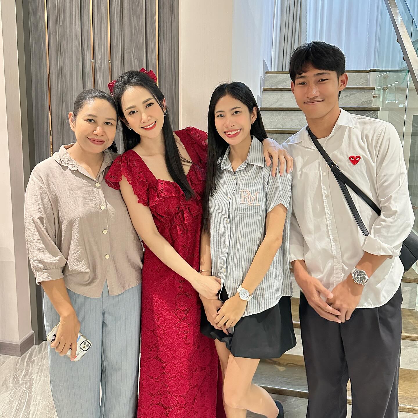 น้องพราวตะวัน