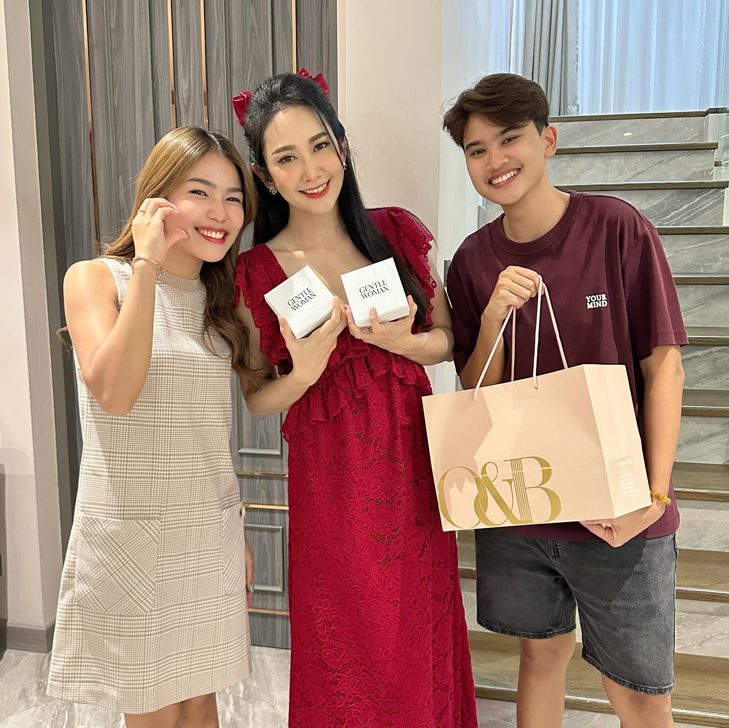 น้องพราวตะวัน