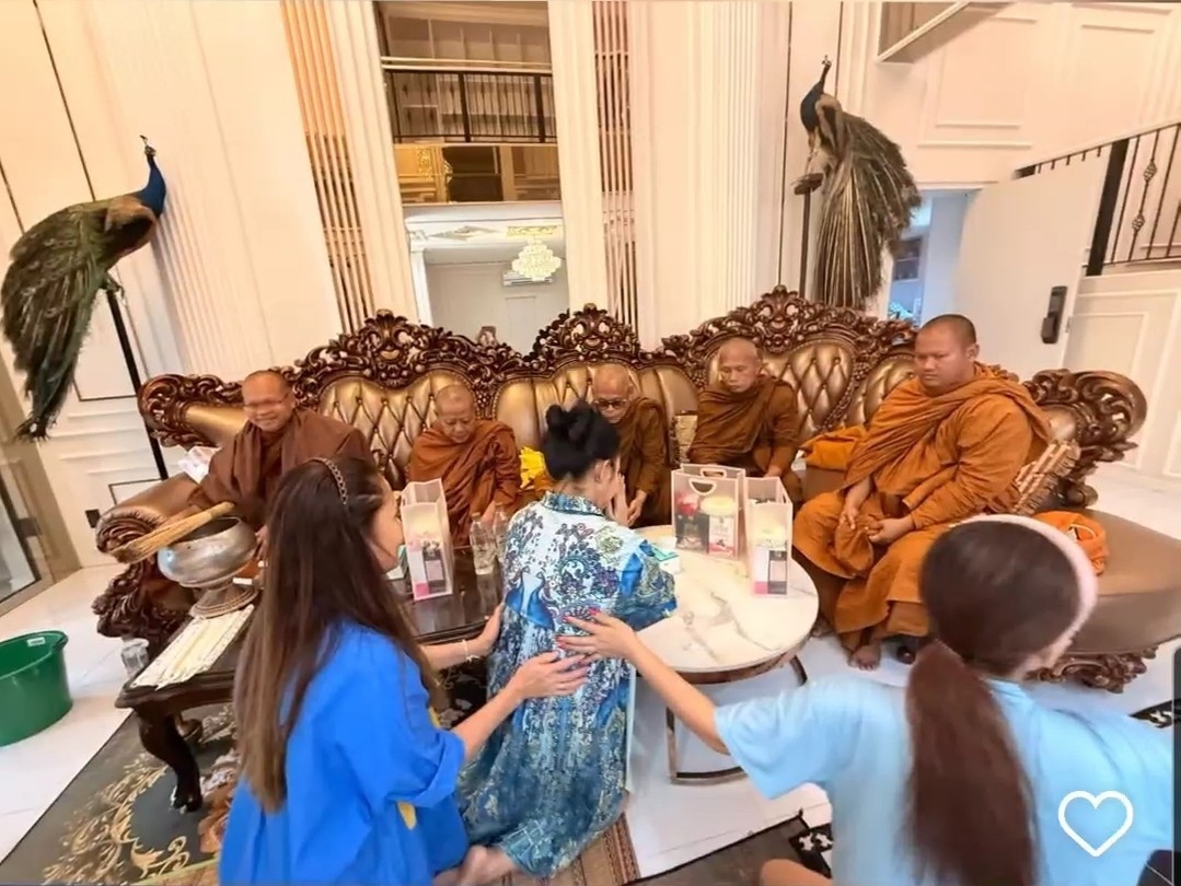 ฮาย อาภาพร