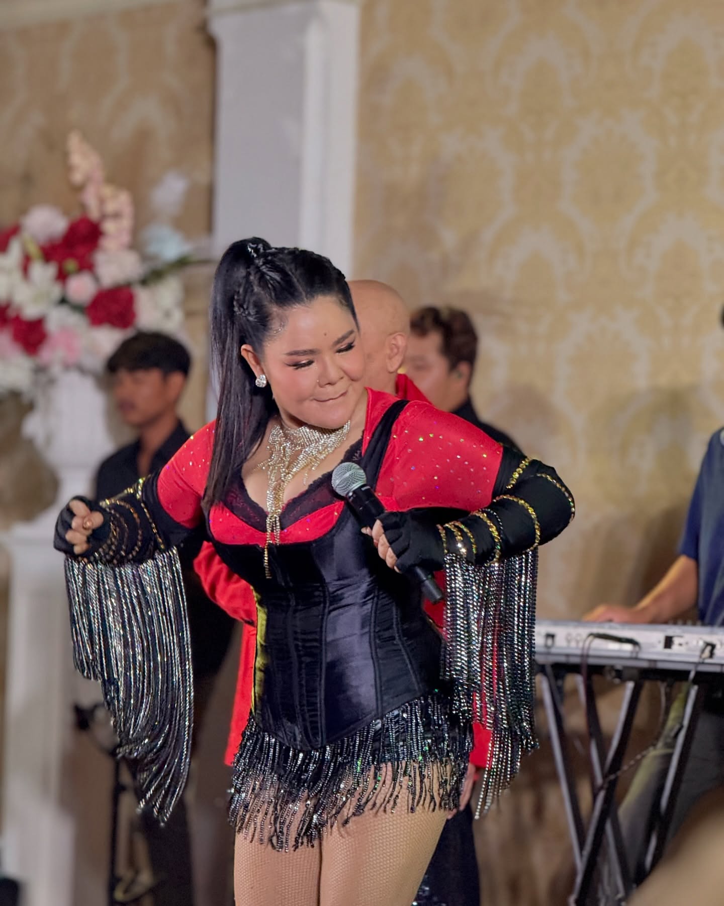 ฮาย อาภาพร