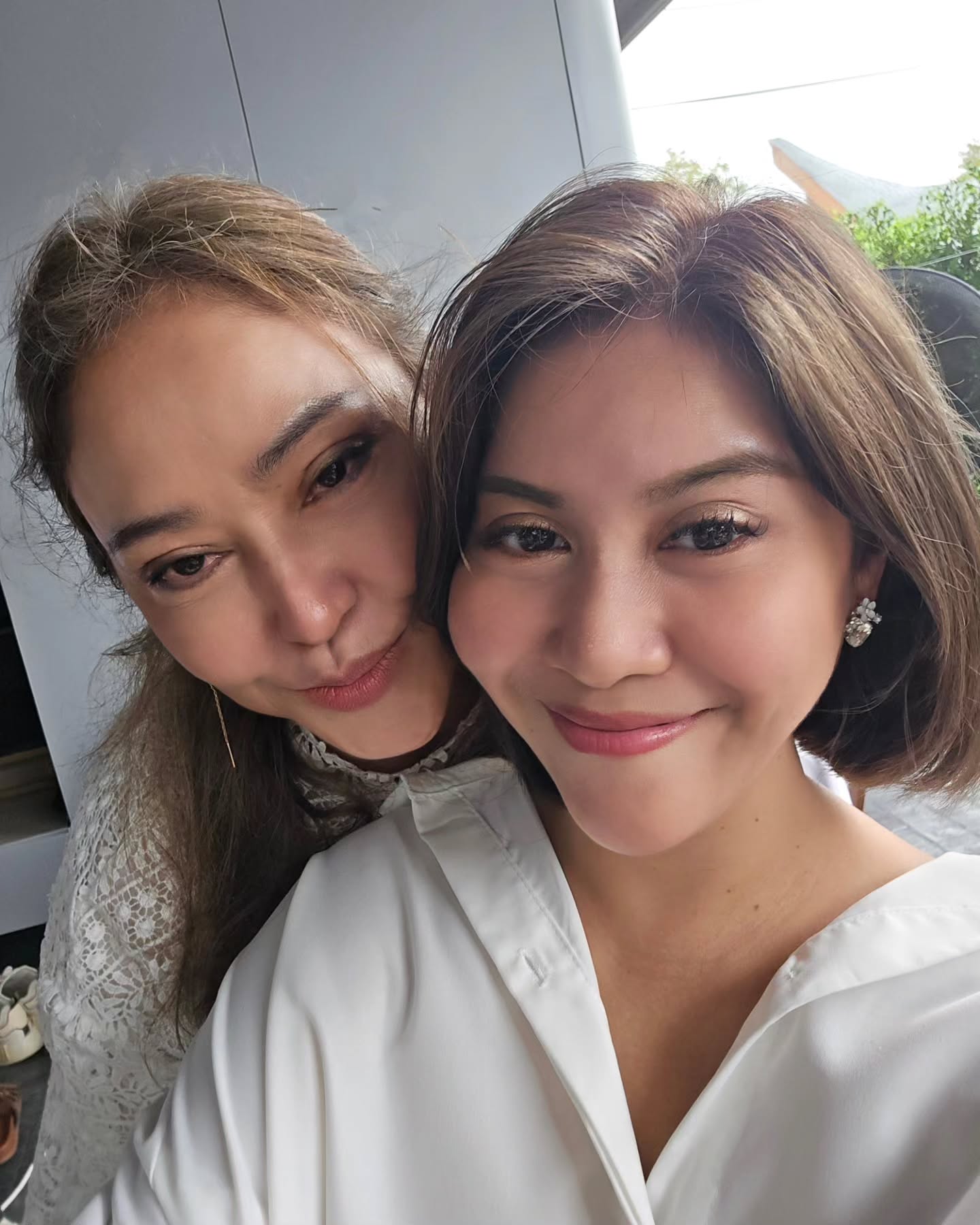 อุ้ม ลักขณา