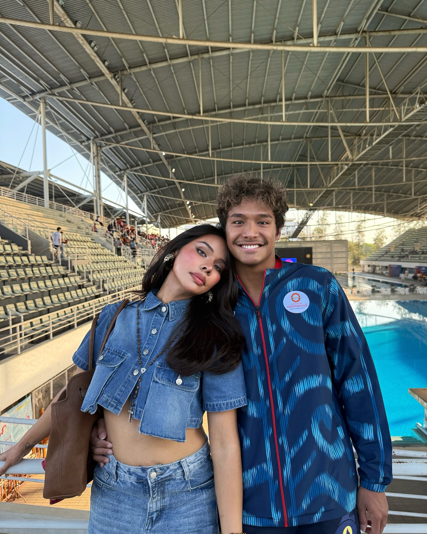 มิกซ์ ฉลามจัส