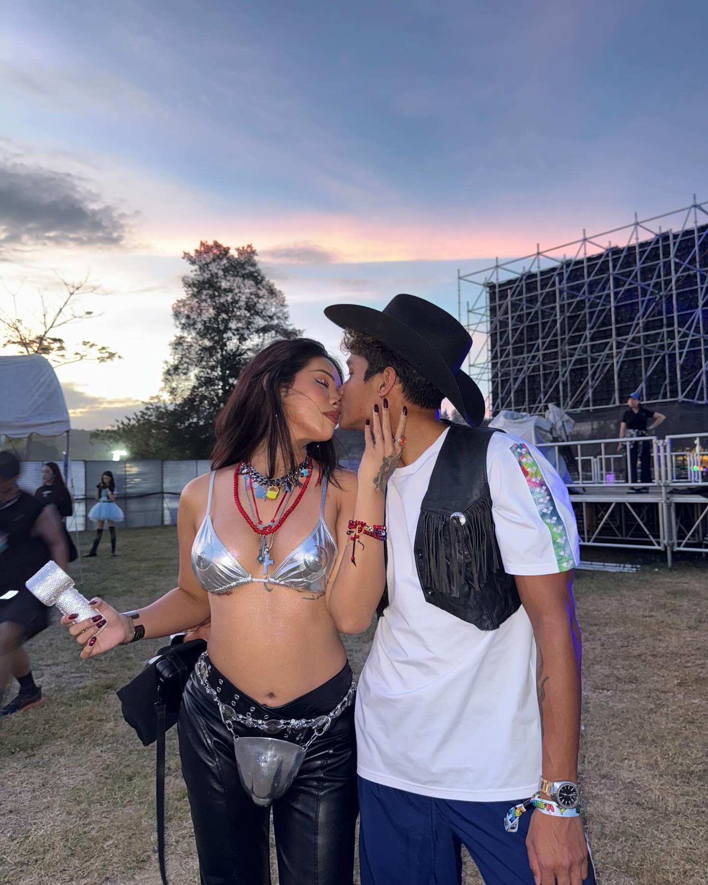 มิกซ์ ฉลามจัส