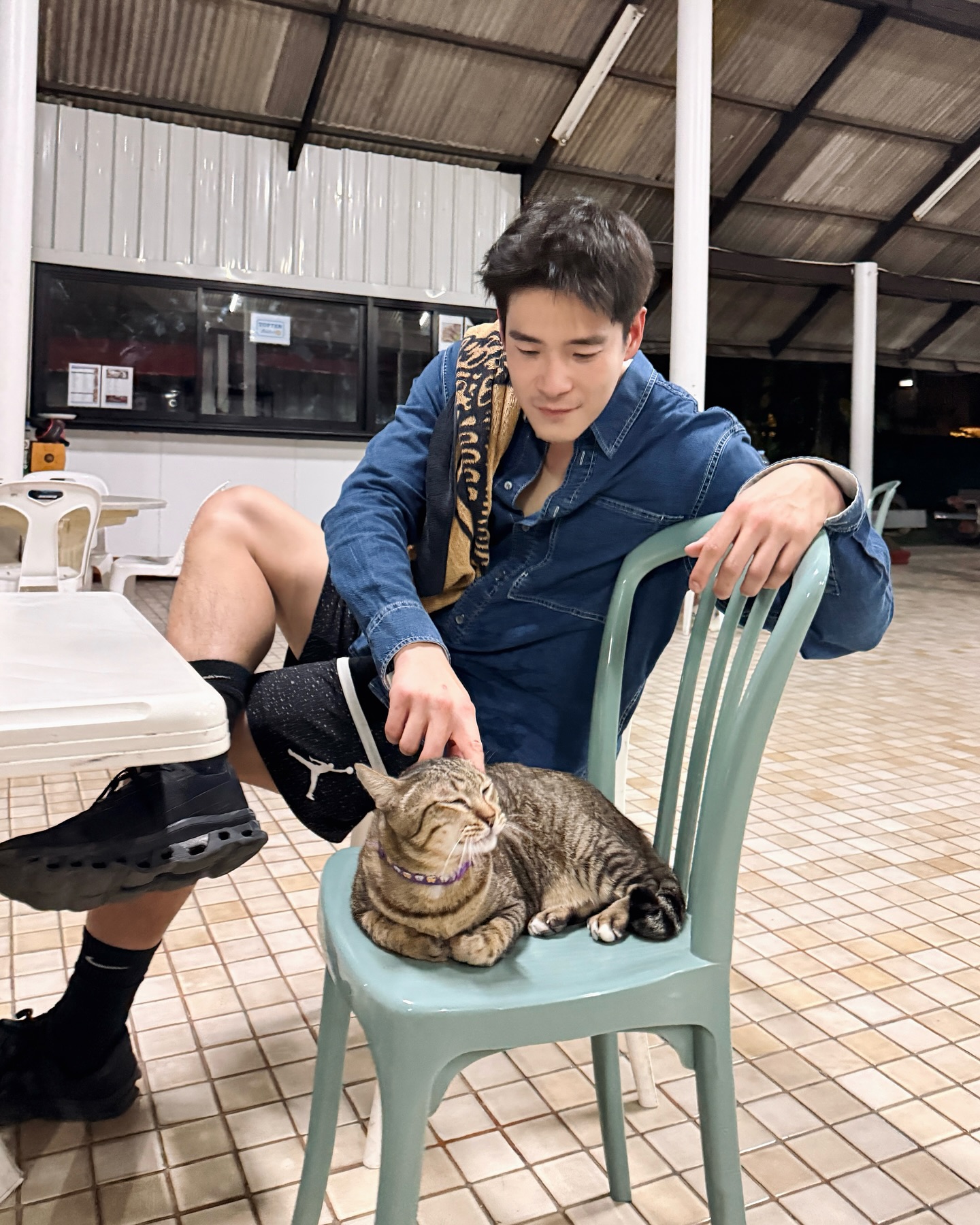 อาเล็ก ธีรเดช