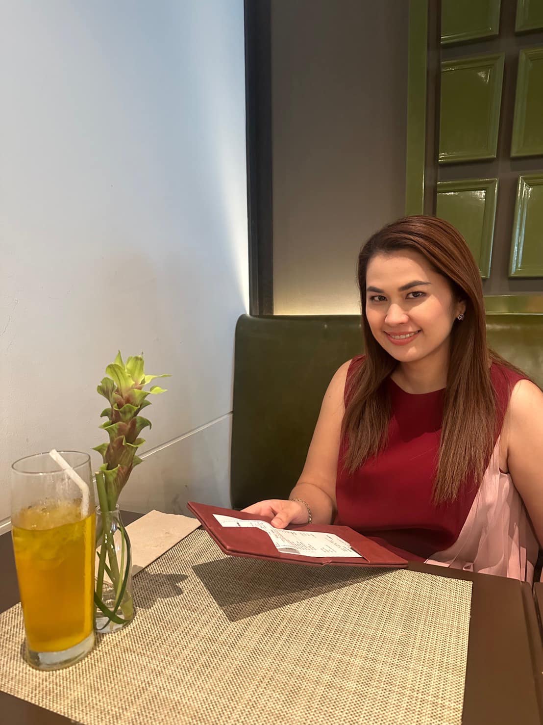 จูน เพ็ญชุลี