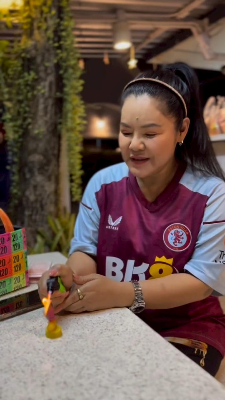 ฮาย อาภาพร