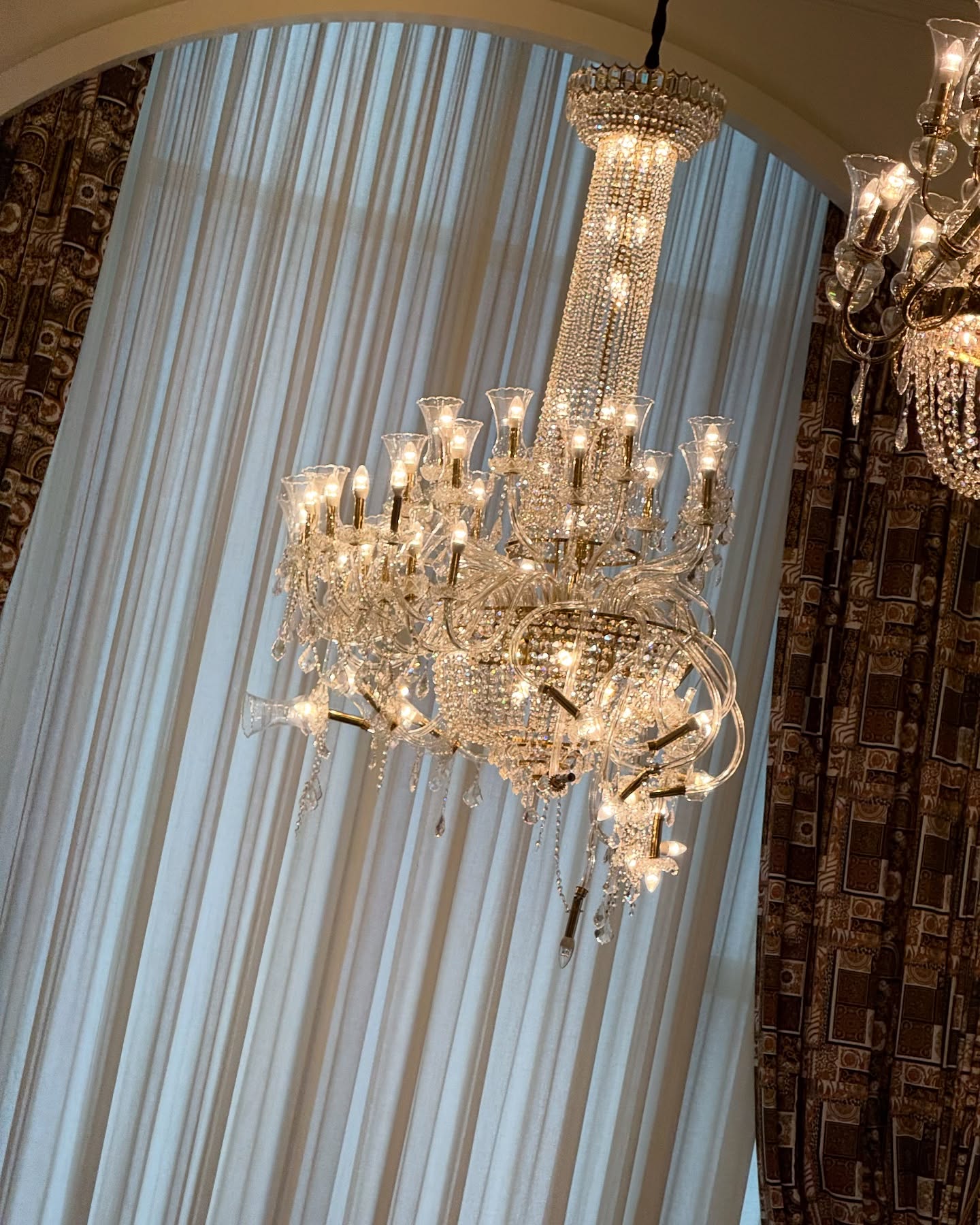 ไฮโซกี้ สราวุธ