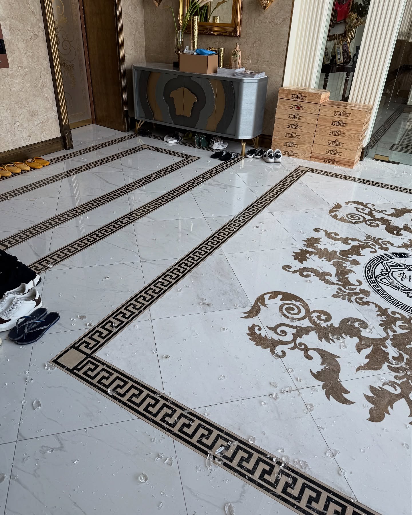 ไฮโซกี้ สราวุธ