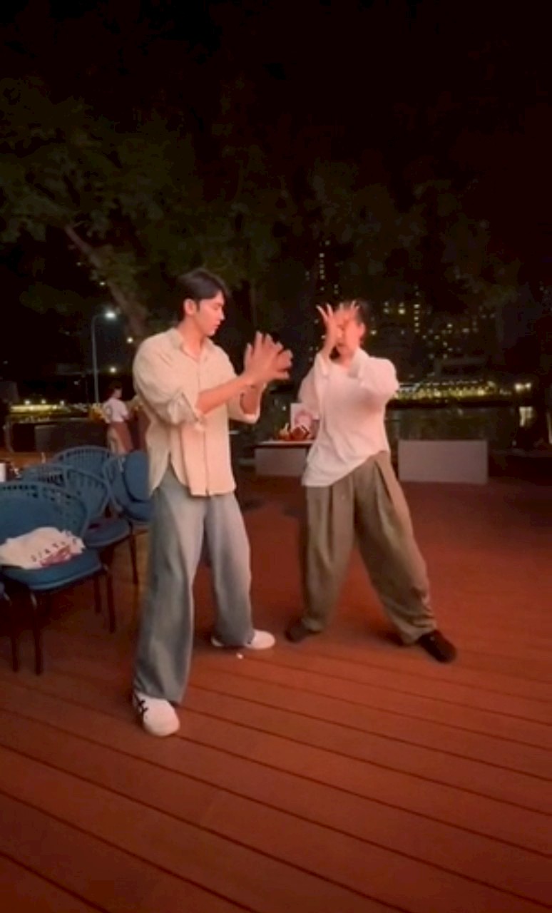 โบว์ เมลดา