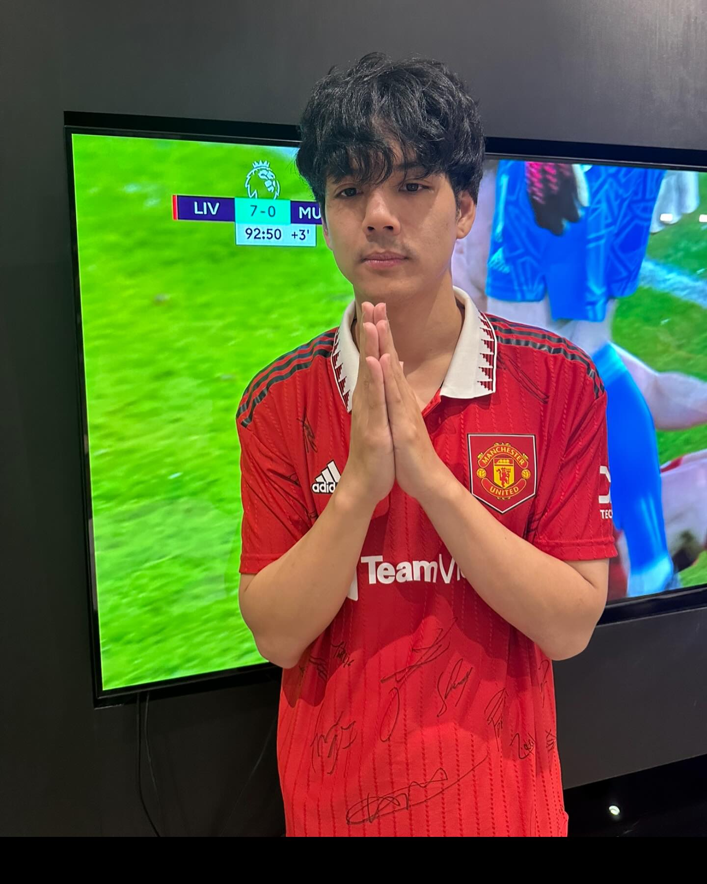 นิกกี้ ณฉัตร