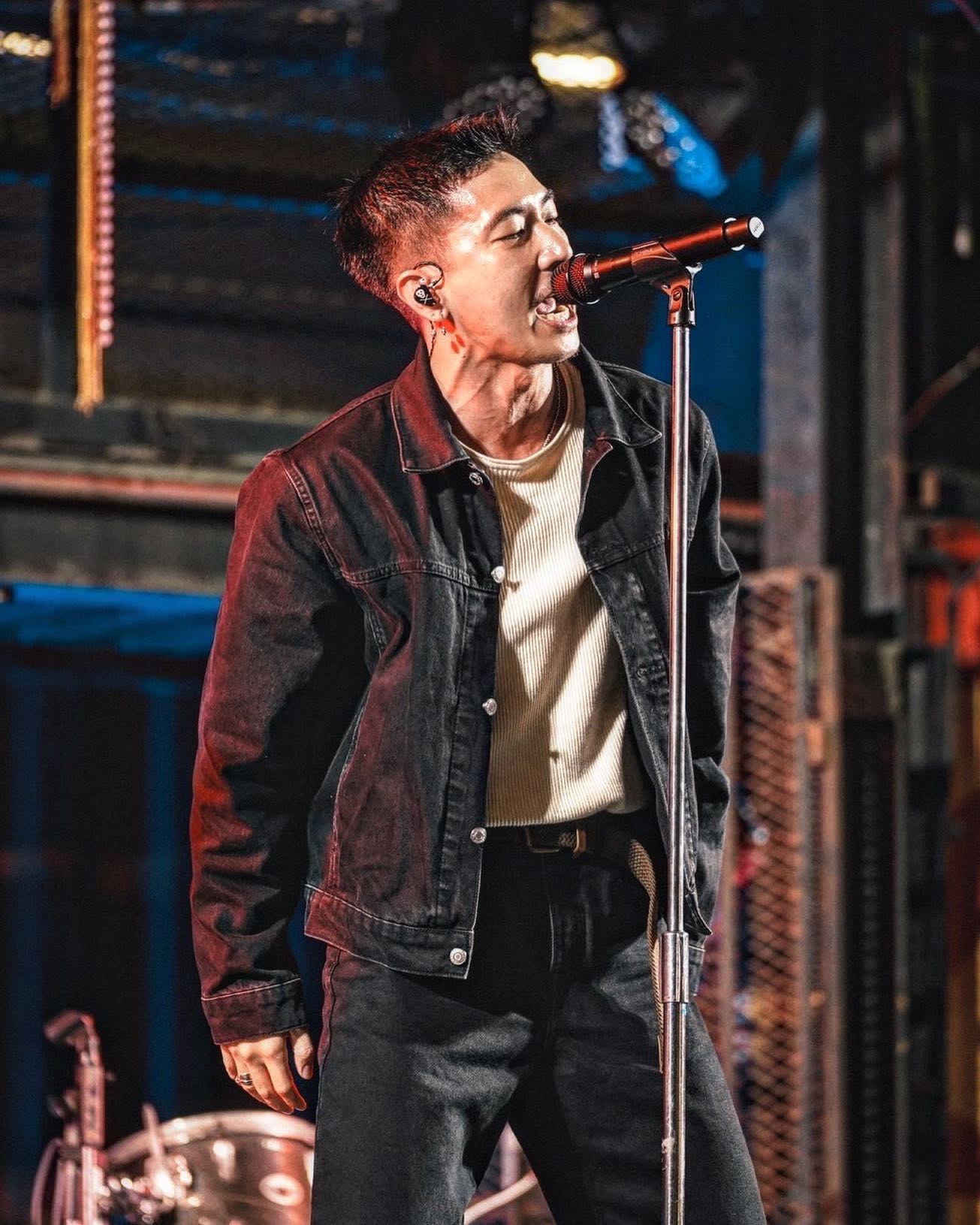 โตโน่ ภาคิน