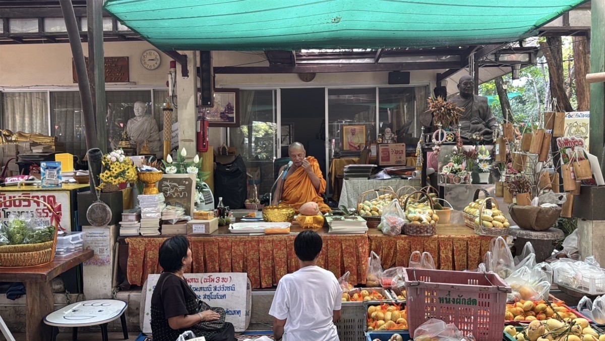 นนทบุรี พระพยอมติง แก๊งทวงหนี้บุกทำร้ายพระ สมควรแก่เหตุ เหมือนไฟนรกไหม้จีวร