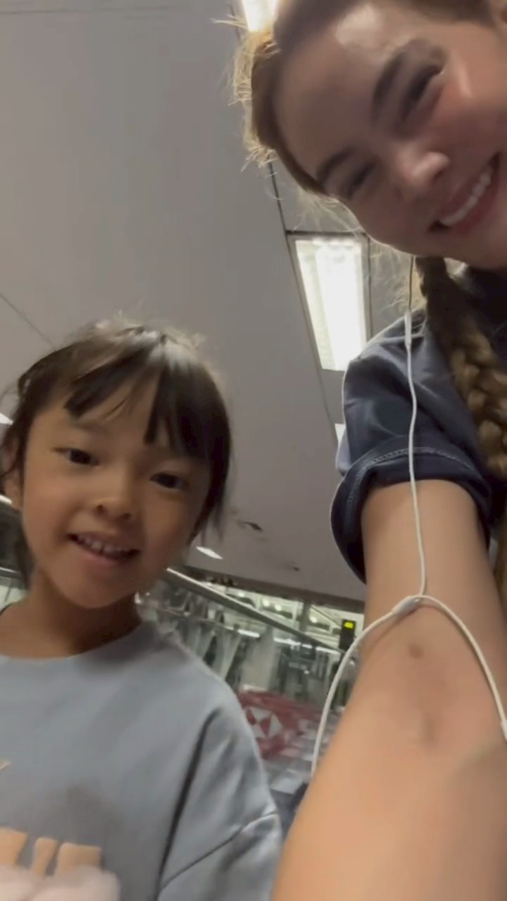 เจนี่ น้องโนล่า