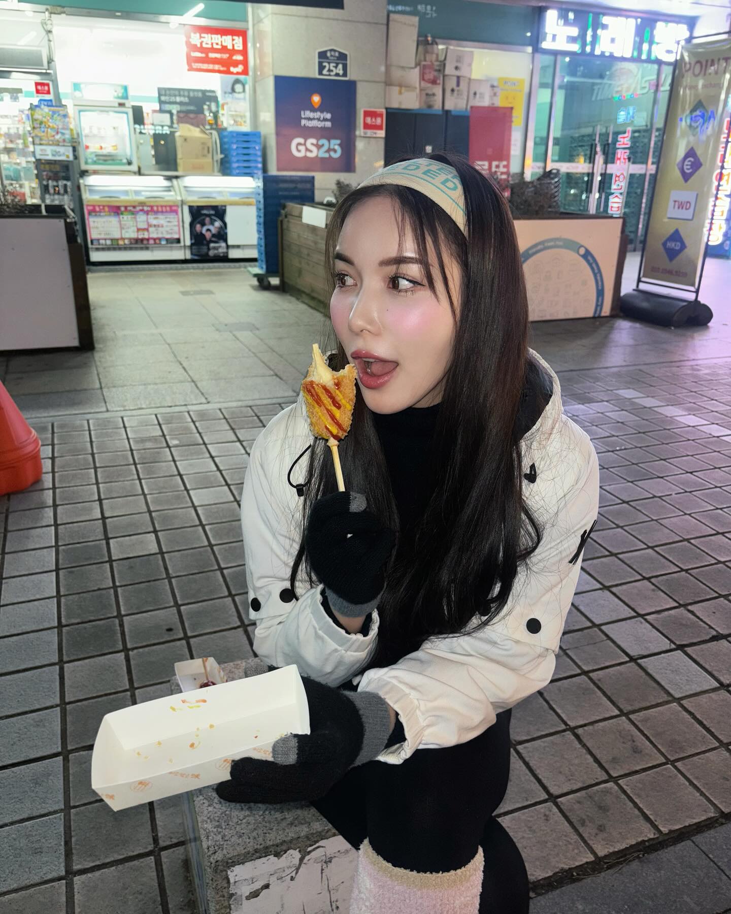 มุก วรนิษฐ์