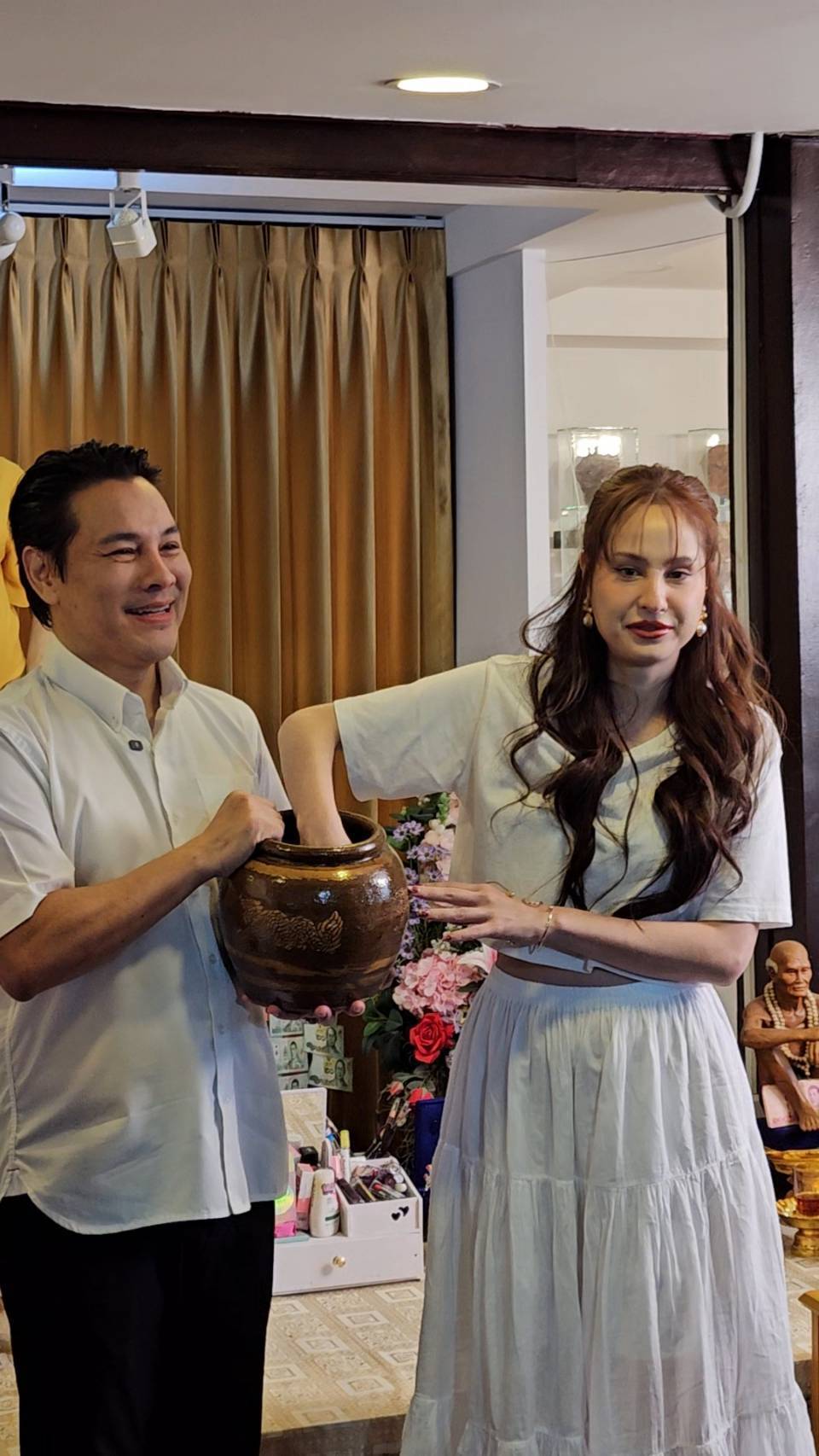 ขวัญ อุษามณี - ตั้ม วราวุธ