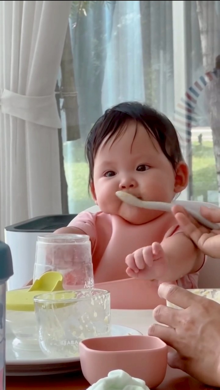 น้องออโรร่า