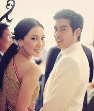 นุ่น ต๊อด