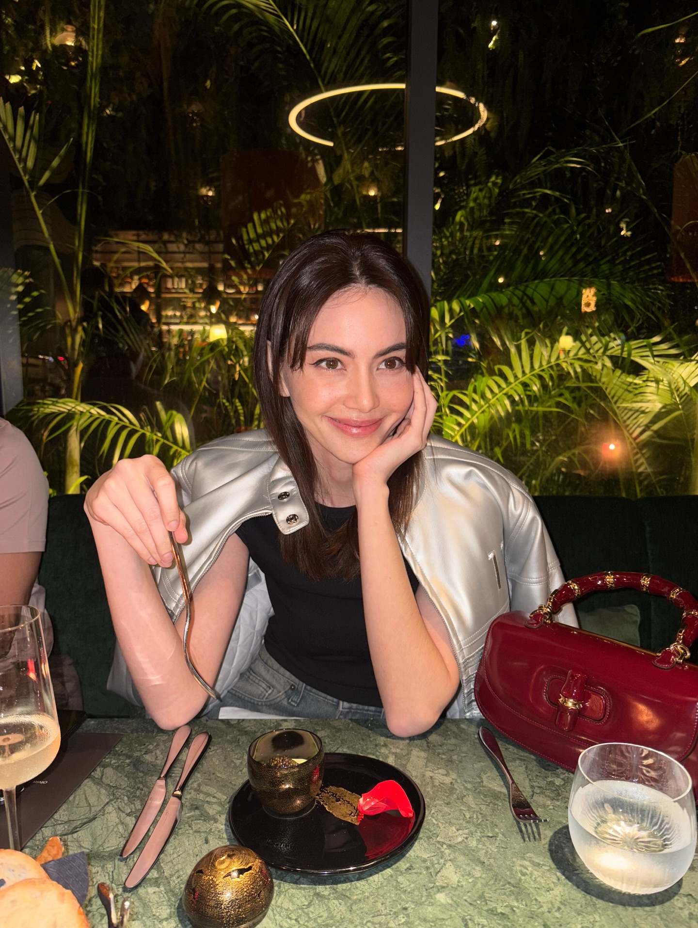 ใหม่ ดาวิกา