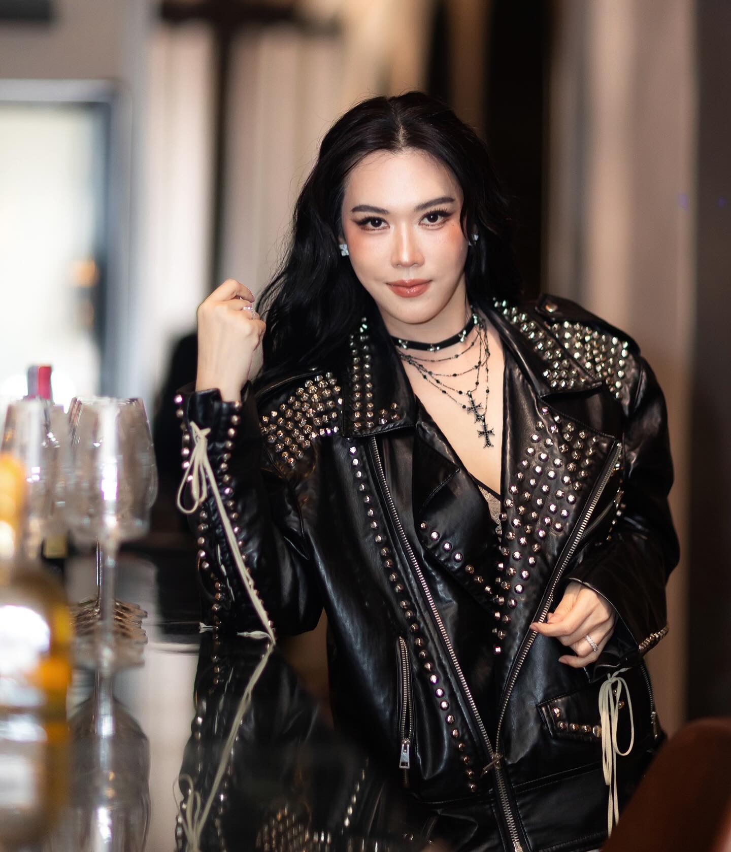 เมย์ เฟื่องอารมย์