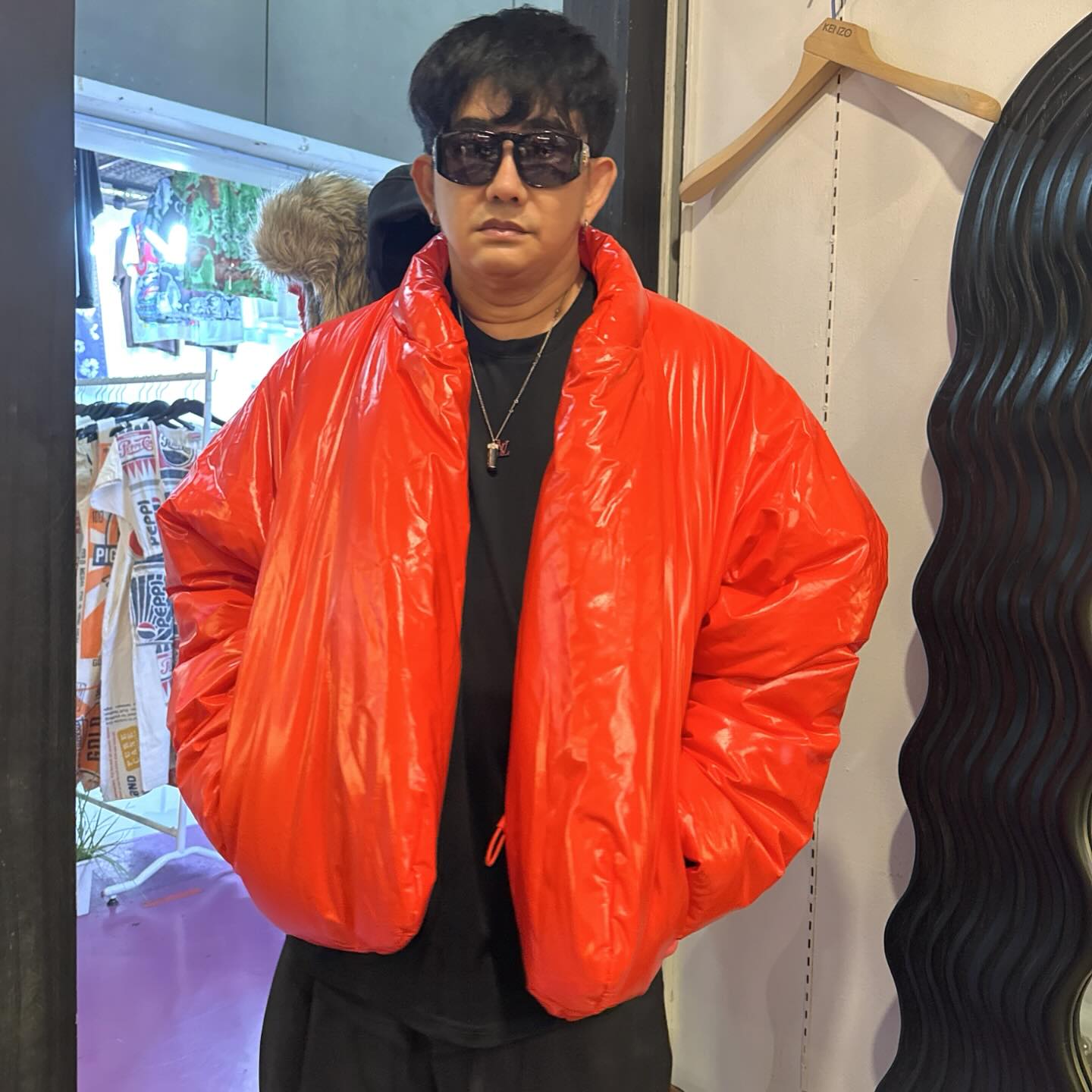 พชร์ อานนท์