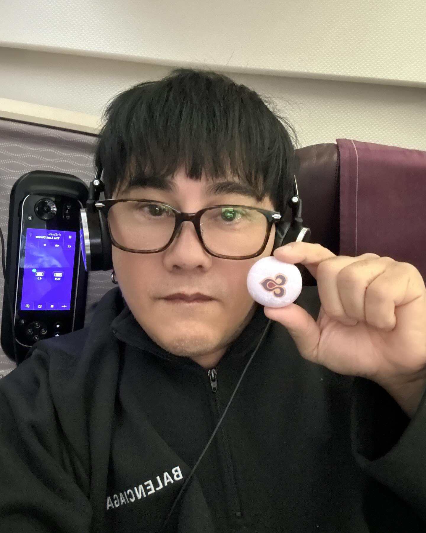 พชร์ อานนท์