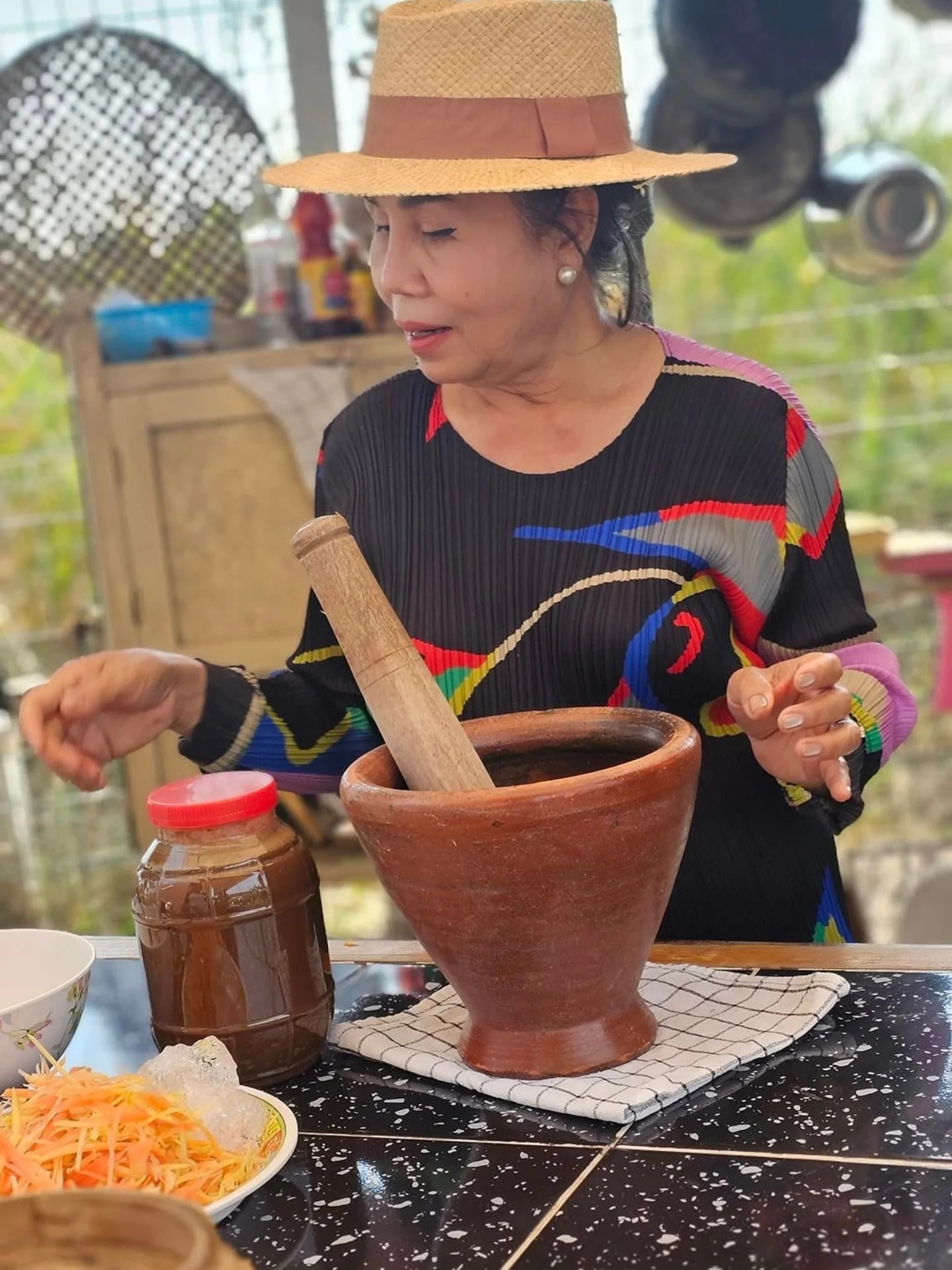 ยายหนิง