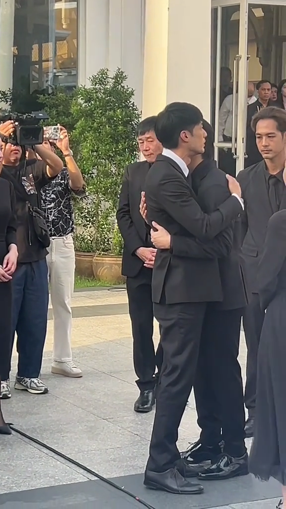 บอย ปกรณ์ - นนกุล