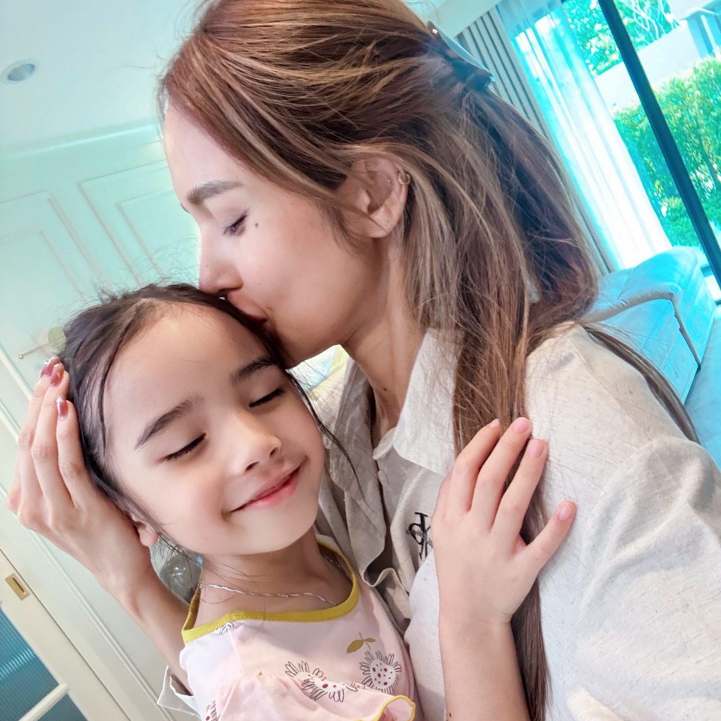 อุ้ม ลักขณา - น้องดิสนีย์