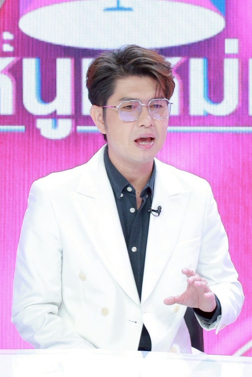 กุ้ง สุทธิราช