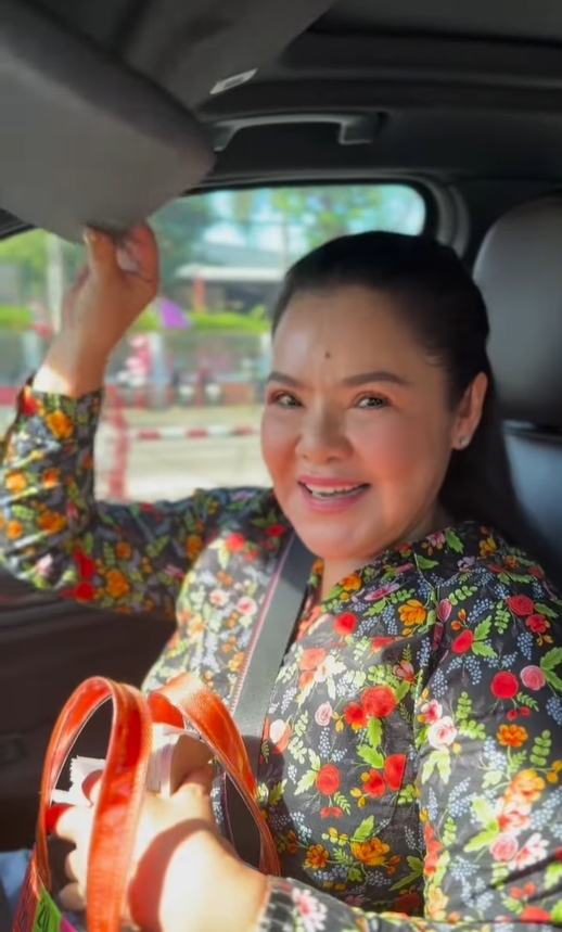 ฮาย อาภาพร