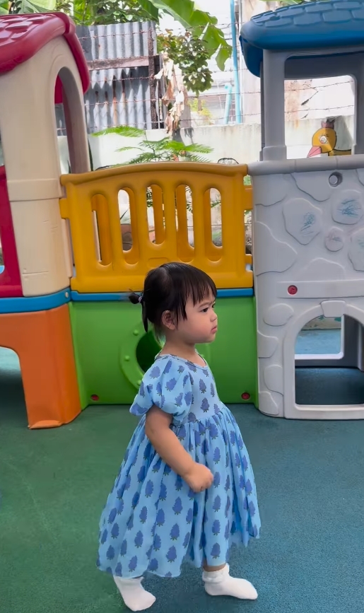 น้องเอลิเซีย