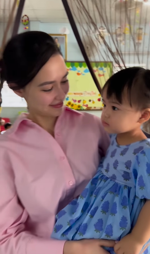 น้องเอลิเซีย