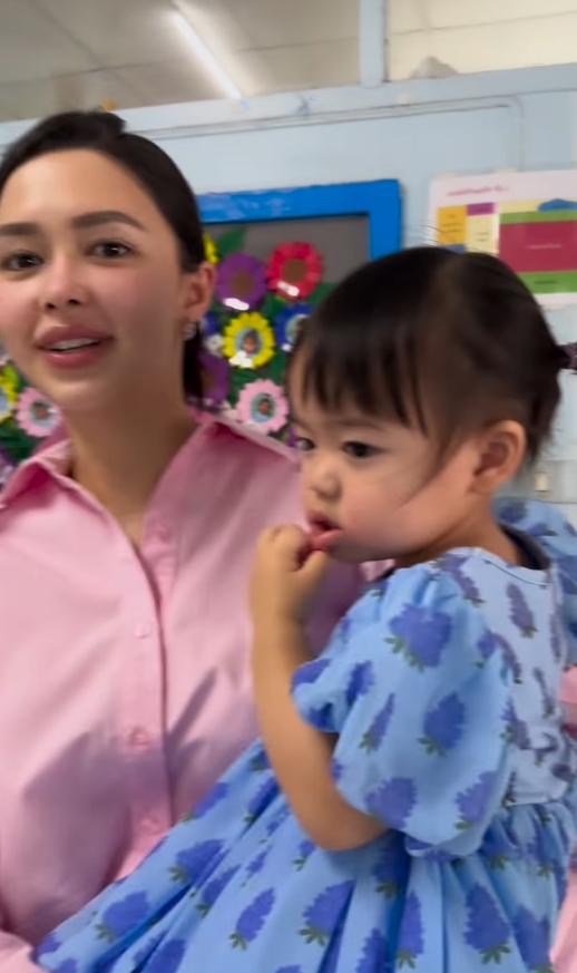 น้องเอลิเซีย