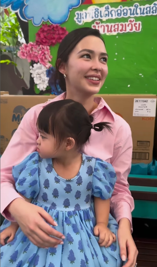 น้องเอลิเซีย