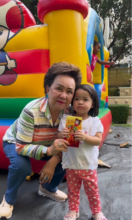 น้องเอลิเซีย