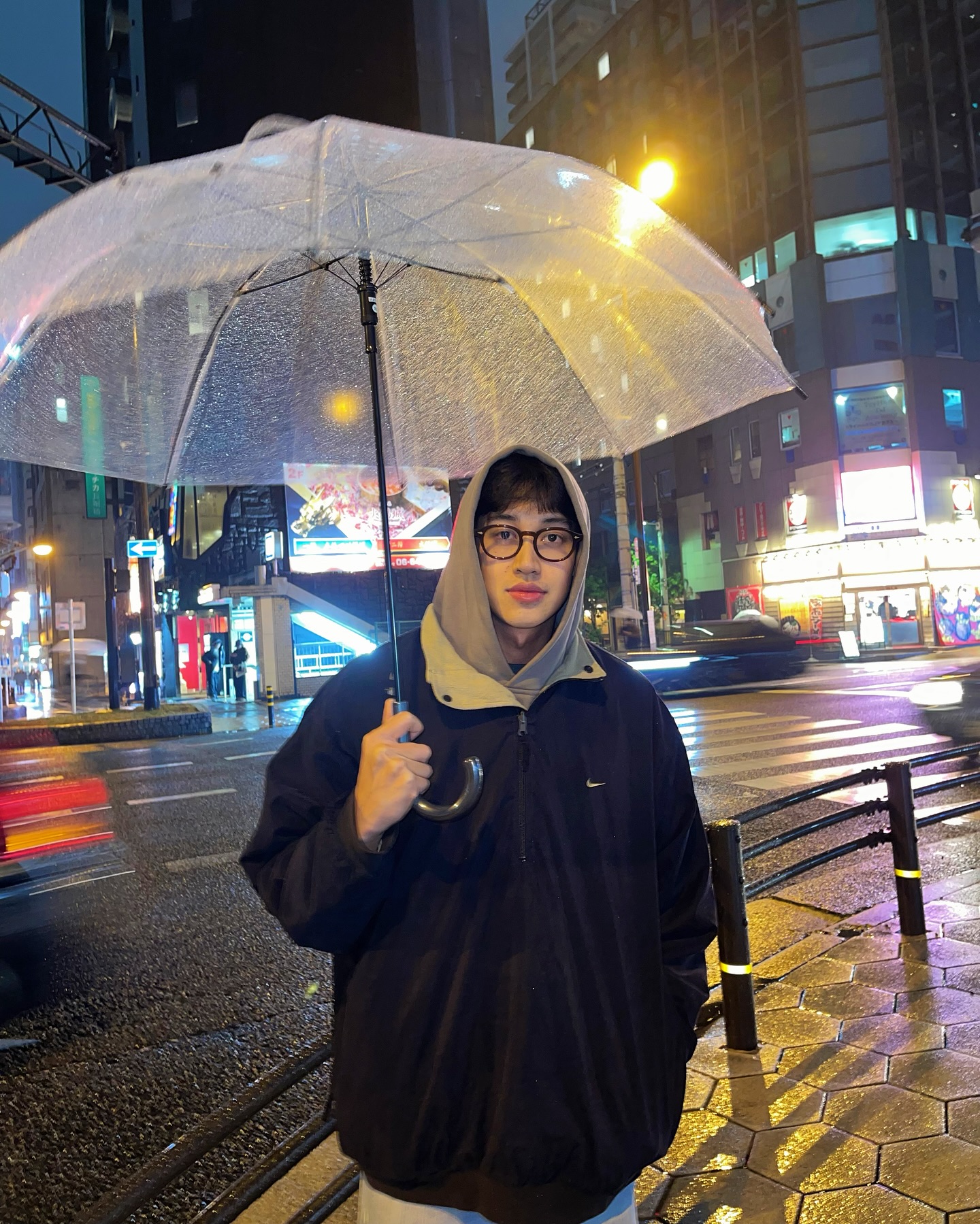 เชลล์ ธกฤต