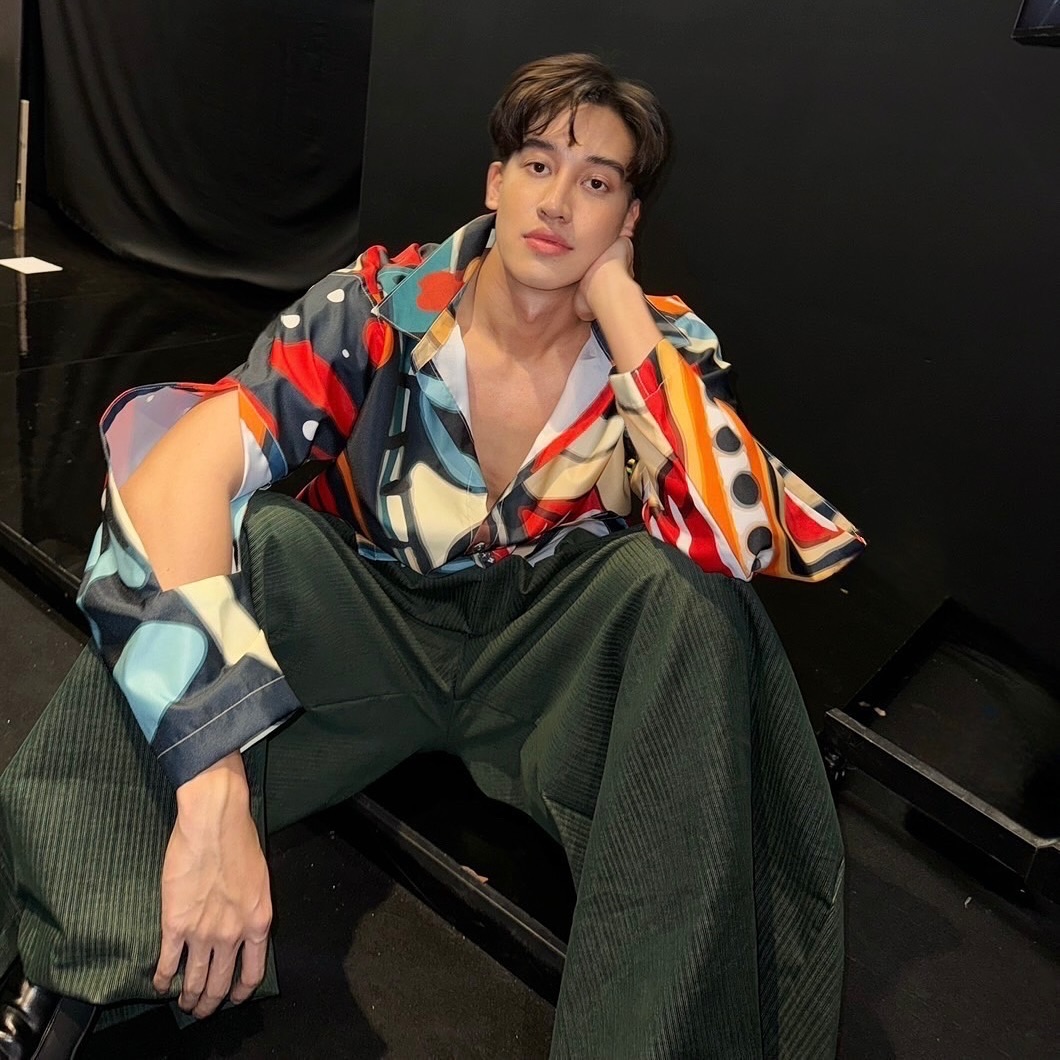 เชลล์ ธกฤต