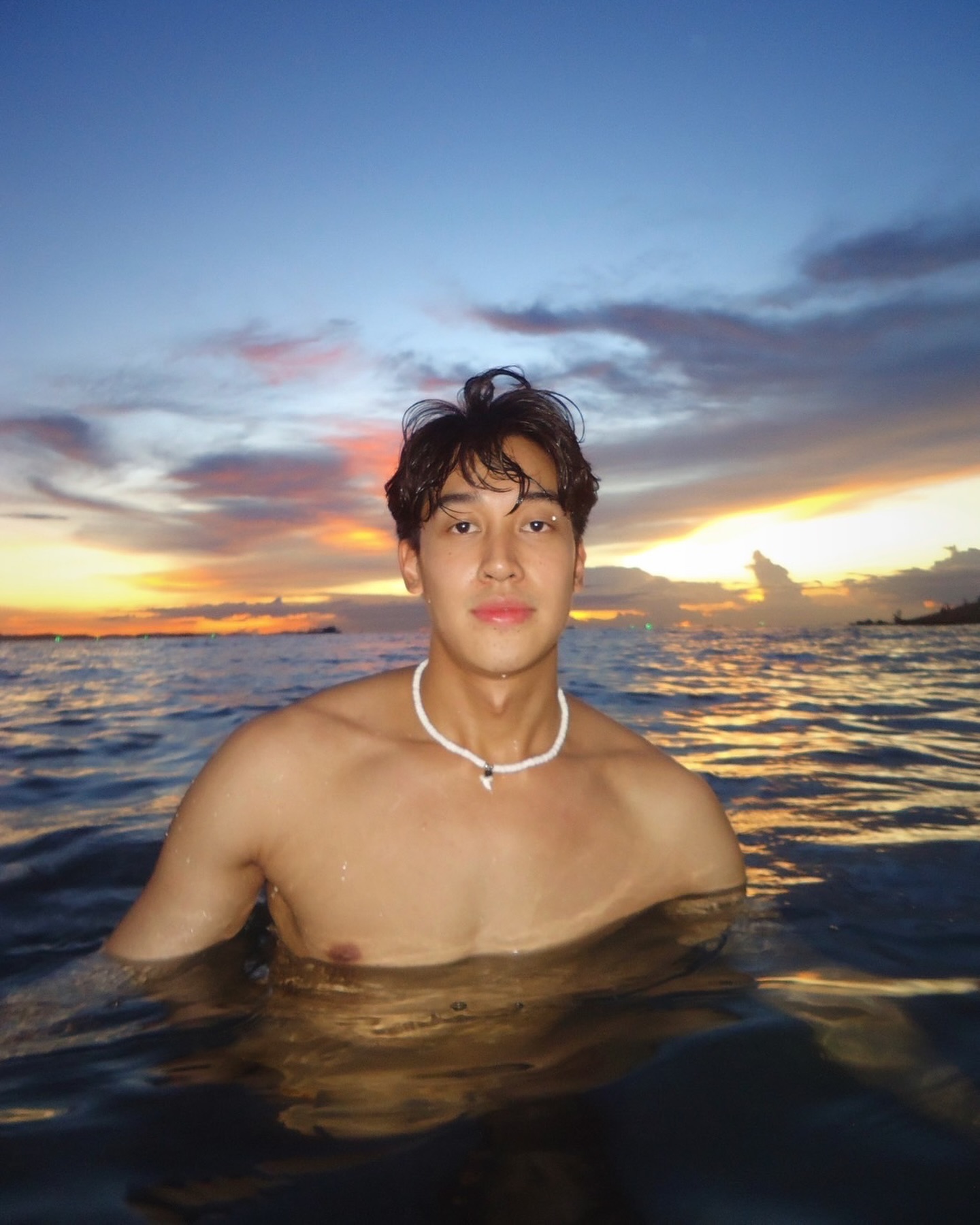 เชลล์ ธกฤต