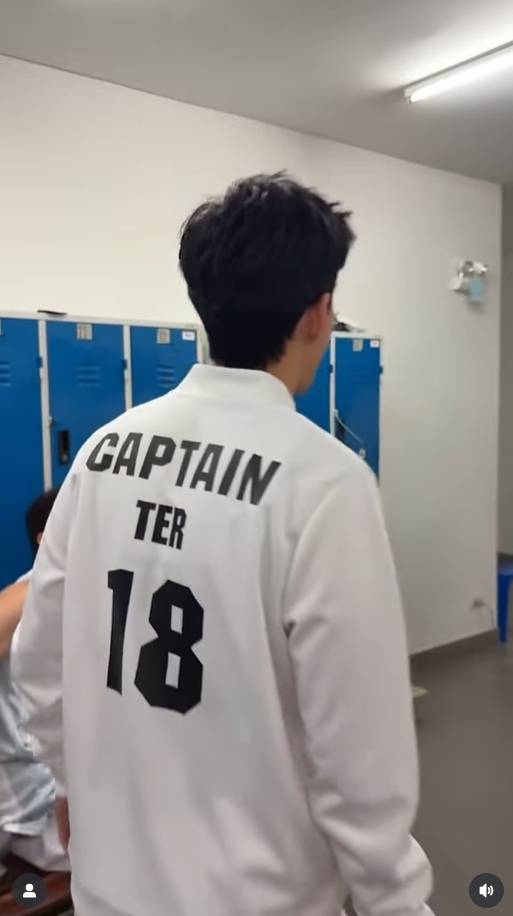โบว์ ใหม่
