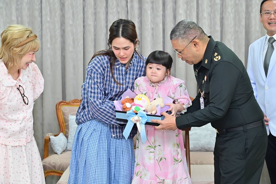 ชมพู่ น้องเกล