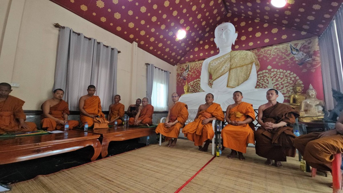 บุรีรัมย์สำนักพุทธเจ้าคณะอำเภอรุดตรวจสอบปมภาพเปลือยเจ้าอาวาสหลุดหลวงพ่อยอมรับถ่ายไว้เองแต่ไม่ได้มีสัมพันธ์ชายรักชายตามที่เพจดังโพส์ต