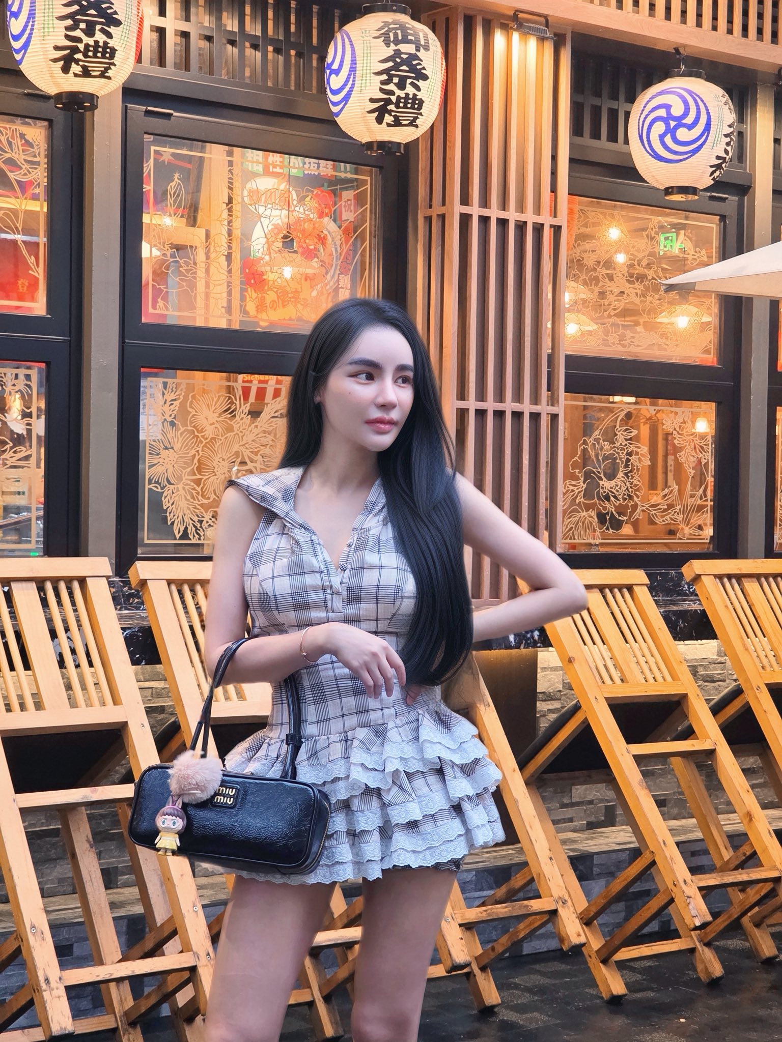 นิวนิว เอวเด้ง