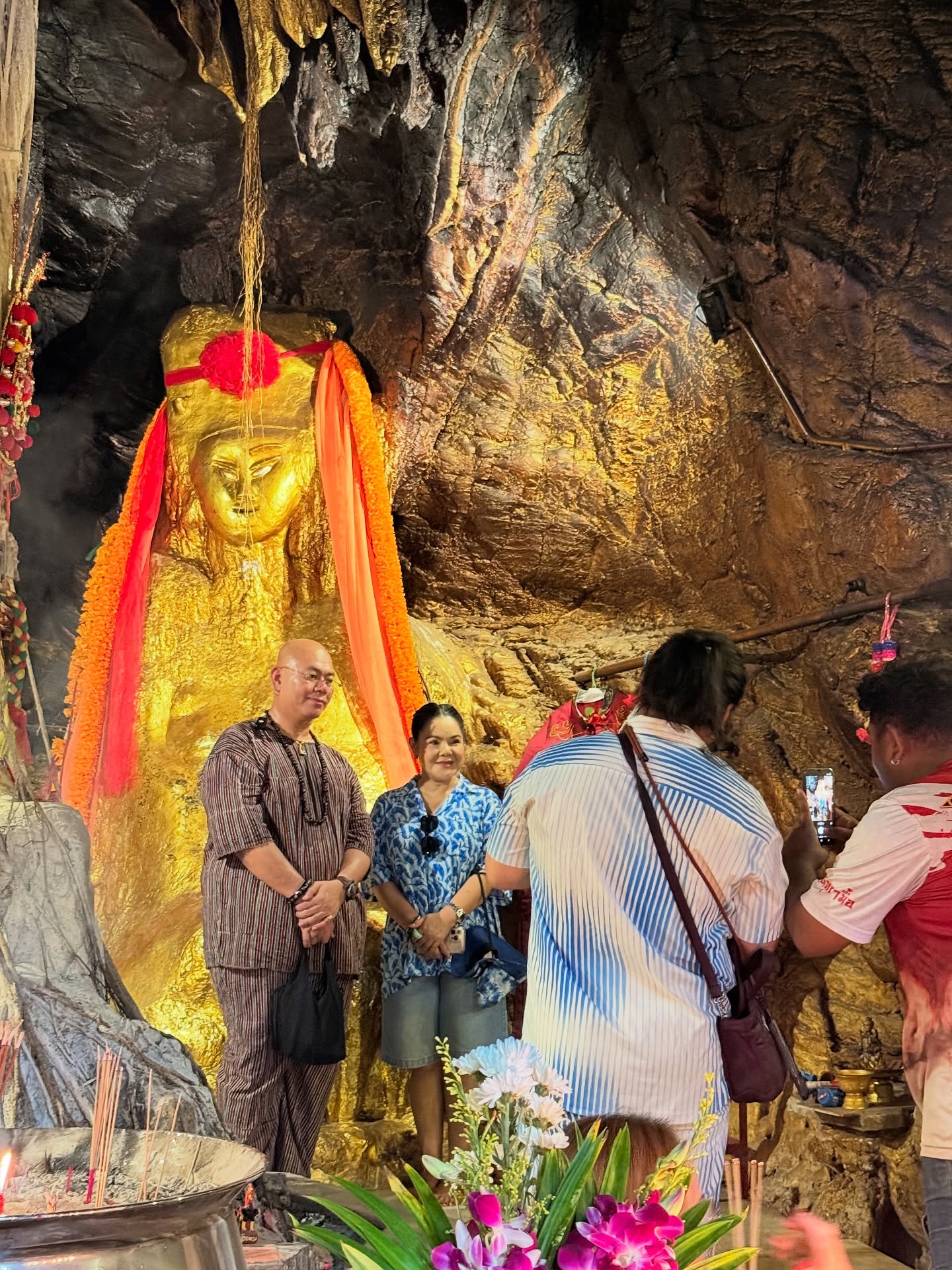 ฮาย อาภาพร
