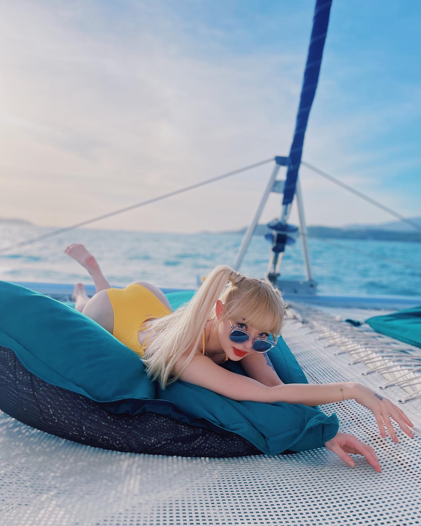 พลอยชมพู