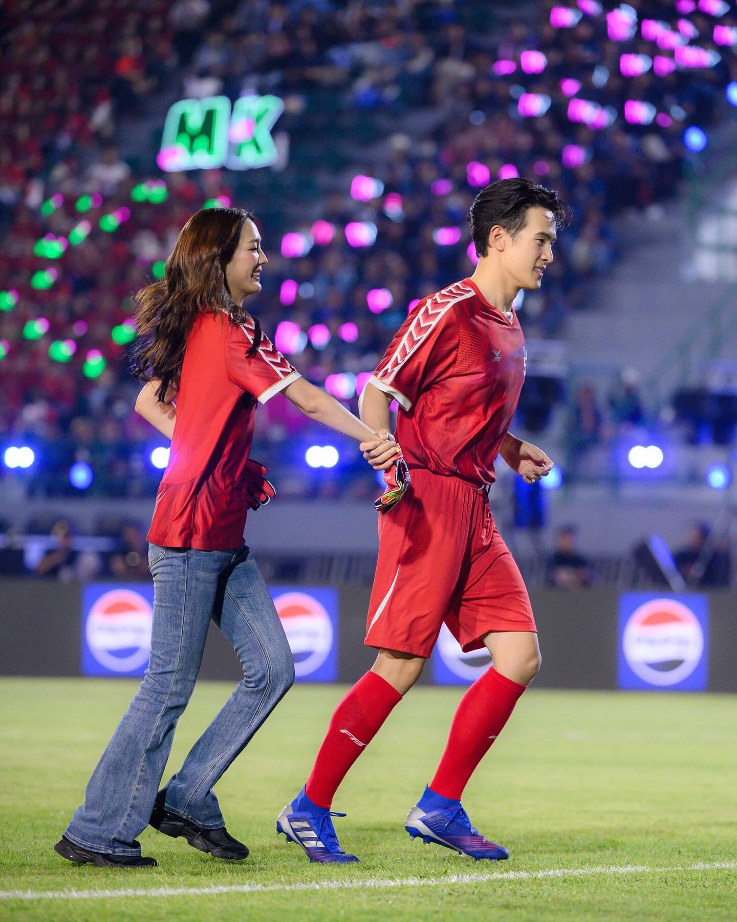 เจมส์ มาร์ - พาย รินรดา